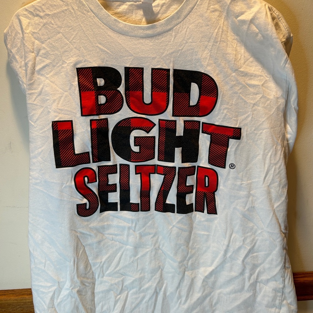 Bud Light Seltzer Graphic Tee - White and Red